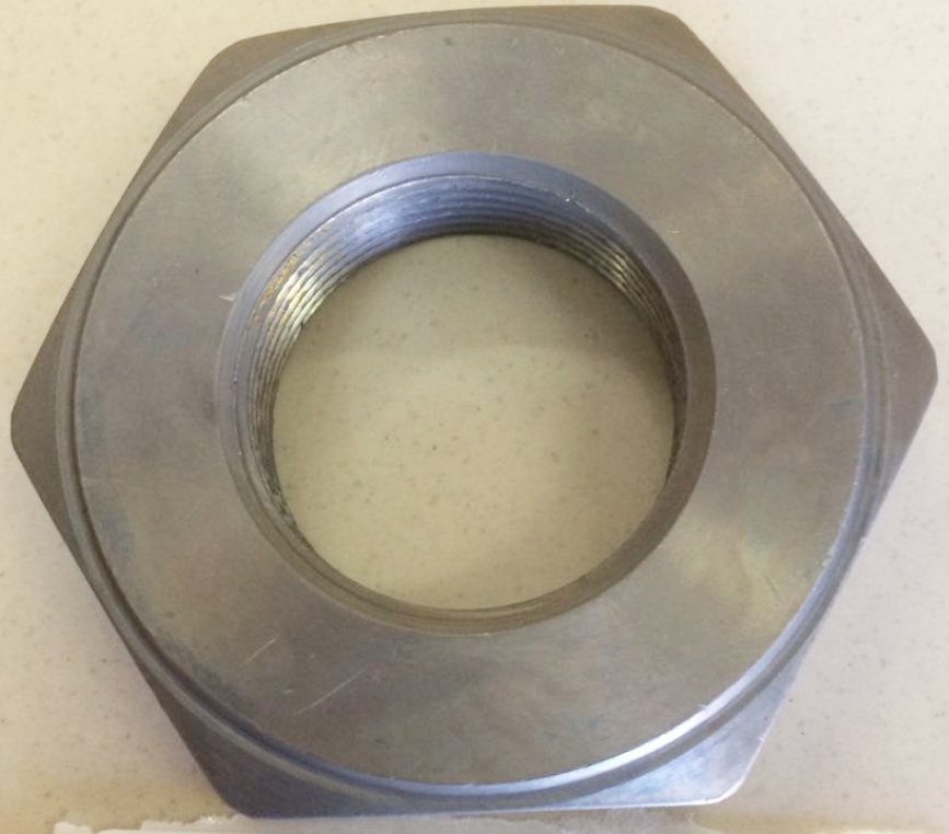 PORCA DO PINHAO LATERAL KOMATZU