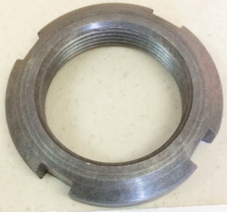 PORCA ESTIC.CORREIA HELICE D-50 KOMATSU