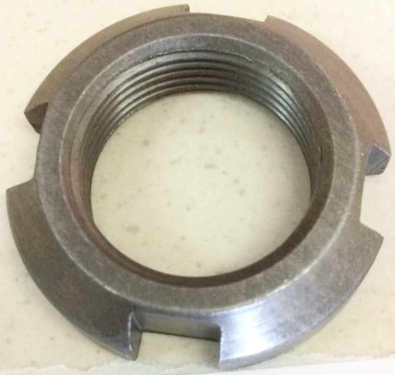 PORCA HELICE D-50 KOMATSU